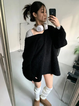 Yeri Boucle Fur V-neck Loose Fit Knit Tee