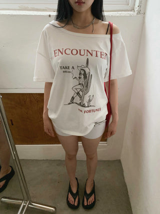 Coco Cowgirl One-Shoulder Overfit Boxy T-Shirt