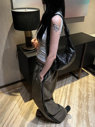 high-quality*sheepskin Leme Croissant shoulder bag