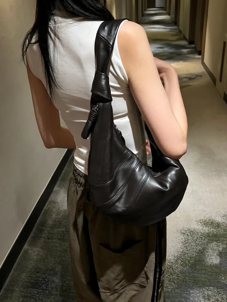 high-quality*sheepskin Leme Croissant shoulder bag