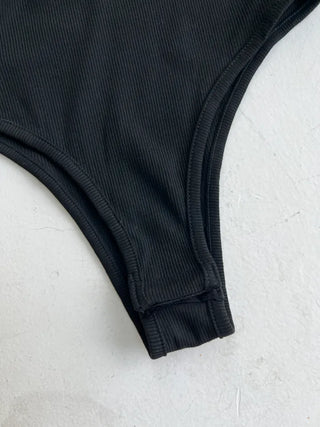 Hook Hot Girl Backless Black Strappy Bodysuit