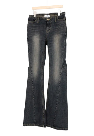 Curved low-rise slim bootcut denim pants