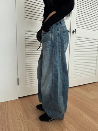 Dart Balloon Curve Fit Jeans Washed Denim Pants