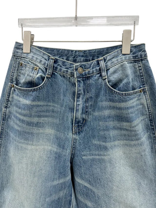 Dart Balloon Curve Fit Jeans Washed Denim Pants