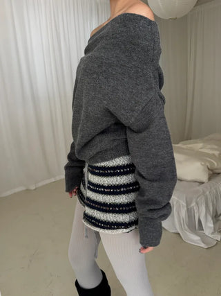 modernism loose off-shoulder knit