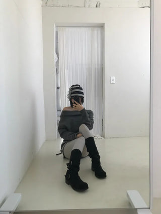 modernism loose off-shoulder knit