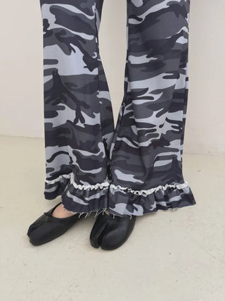 Camouflage Lace Frill Pleated Leggings with Flare Banding Pants