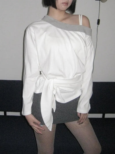 off-shoulder ribbon loose fit bundled long-sleeved t-shirt