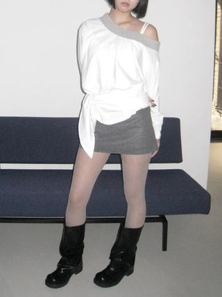 off-shoulder ribbon loose fit bundled long-sleeved t-shirt
