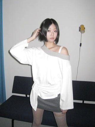 off-shoulder ribbon loose fit bundled long-sleeved t-shirt