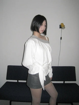 off-shoulder ribbon loose fit bundled long-sleeved t-shirt