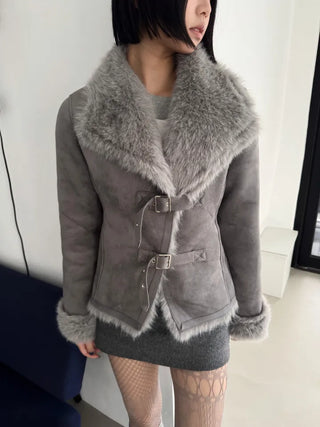 Venetian buckle trimmed fur mustang jacket