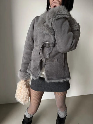Venetian buckle trimmed fur mustang jacket