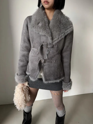 Venetian buckle trimmed fur mustang jacket