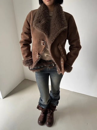 Venetian buckle trimmed fur mustang jacket