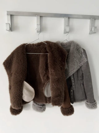 Venetian buckle trimmed fur mustang jacket