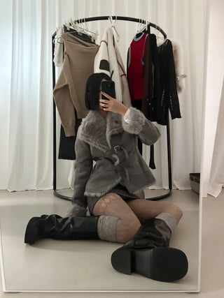 Venetian buckle trimmed fur mustang jacket