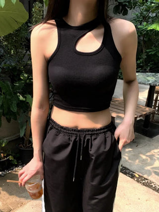 Cut-out crop sleeveless nasi crop top