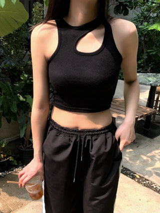 Cut-out crop sleeveless nasi crop top
