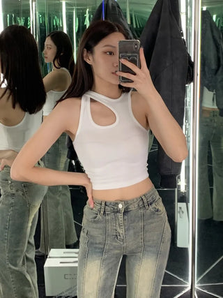 Cut-out crop sleeveless nasi crop top