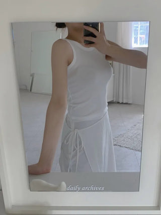 Moment Golji Sleeveless Top