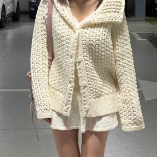 Pocket Detail Loose Fit Short V-Neck Knit Cardigan