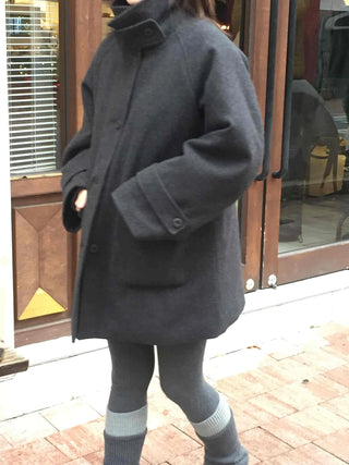 Minimal Short Slit Pocket High-Neck Coat