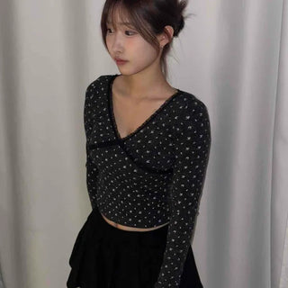 Modern Chiffon Molded Cross V-Neck Long Sleeve Tee