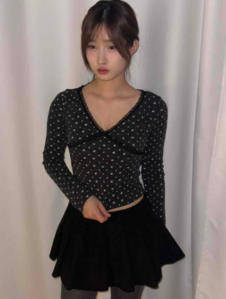Modern Chiffon Molded Cross V-Neck Long Sleeve Tee