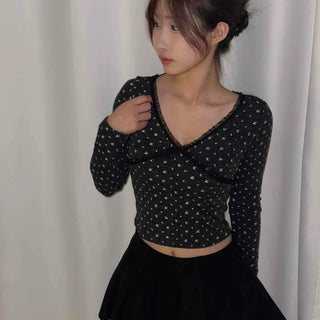Modern Chiffon Molded Cross V-Neck Long Sleeve Tee