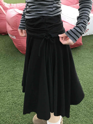 Diagonal Cut Irregular Hem Double-Pleated Midi Skirt