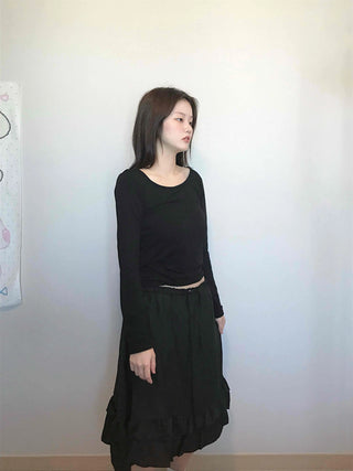 Minimal Slim Fit Round Neck Cropped Long Sleeve T-shirt