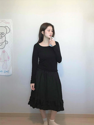 Minimal Slim Fit Round Neck Cropped Long Sleeve T-shirt