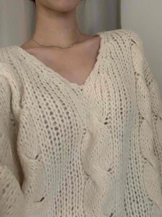 Cable Knit Loose Fit Wool V-Neck Knit