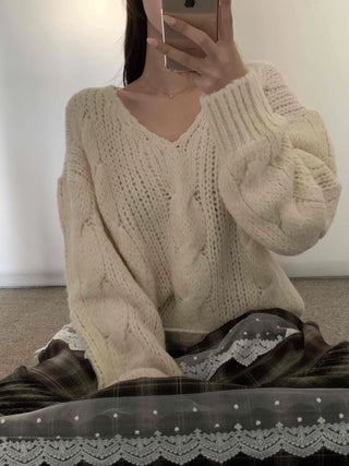 Cable Knit Loose Fit Wool V-Neck Knit