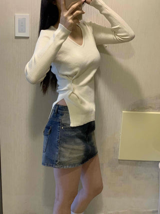 Side Slit Button Slim Fit V-Neck Ribbed Knit