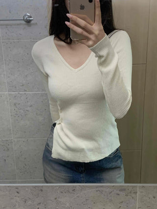 Side Slit Button Slim Fit V-Neck Ribbed Knit