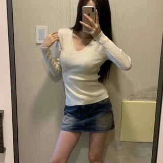 Side Slit Button Slim Fit V-Neck Ribbed Knit