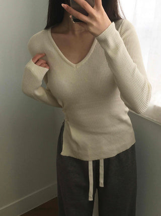 Side Slit Button Slim Fit V-Neck Ribbed Knit