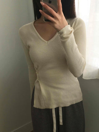 Side Slit Button Slim Fit V-Neck Ribbed Knit