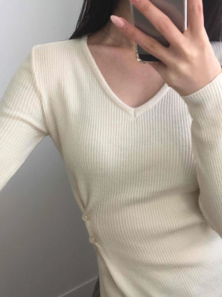 Side Slit Button Slim Fit V-Neck Ribbed Knit