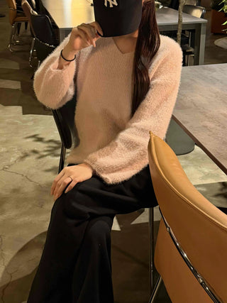 Soft Fur Touch V-Neck Loose Fit Knit