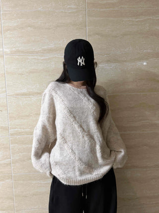 Vintage Diagonal Grunge Wool Round Neck Knit