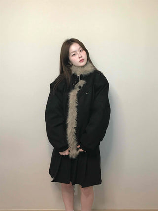 Falling Fur Line Hooded Windbreaker Crop Jumper