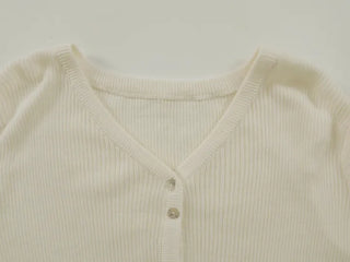 Daro Button Point V-Neck Summer Cardigan