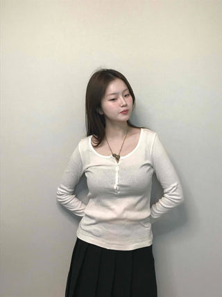Soft Collar Knit Bodyline Button Long Sleeve T-shirt