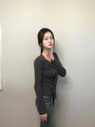 Shirred Twist Crop Long Sleeve T-shirt