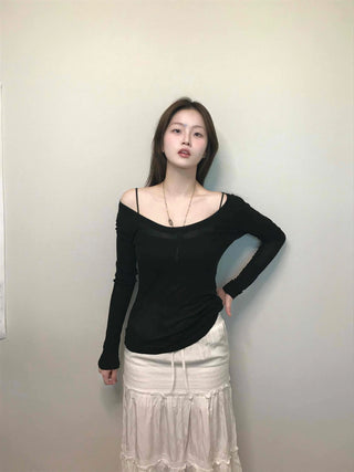 Delicate Fit Off-Shoulder Draping Slim Long Sleeve Tee