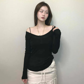 Delicate Fit Off-Shoulder Draping Slim Long Sleeve Tee