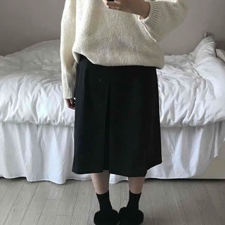 Simple contemporary balloon midi skirt